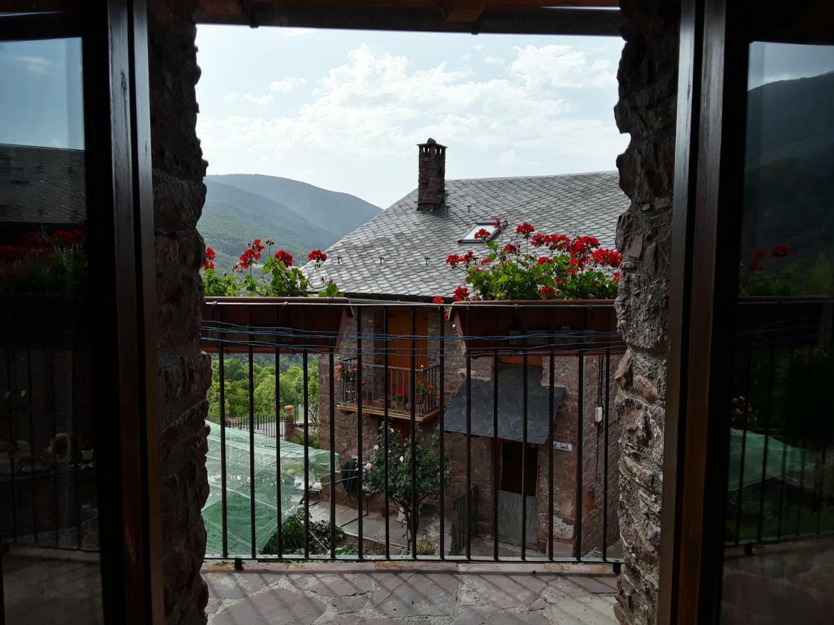 Llagunes Refugi Rural Vall De Siarbホステル エクステリア 写真